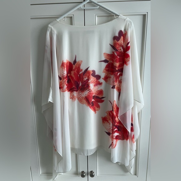 WINDSMOOR women’s top.Size L/M. Loose fit.Gorgeous design.Stylish and very posh. - Picture 4 of 13